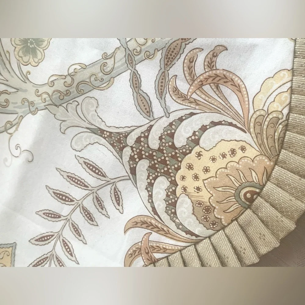 Valance 50” X 16” Pleated Scalloped Edge Rod Pocket Cream Tan Yellow Lined